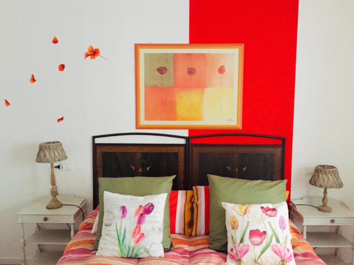 B&B L'Angolino การ์โดเน ริเวียรา ภายนอก รูปภาพ